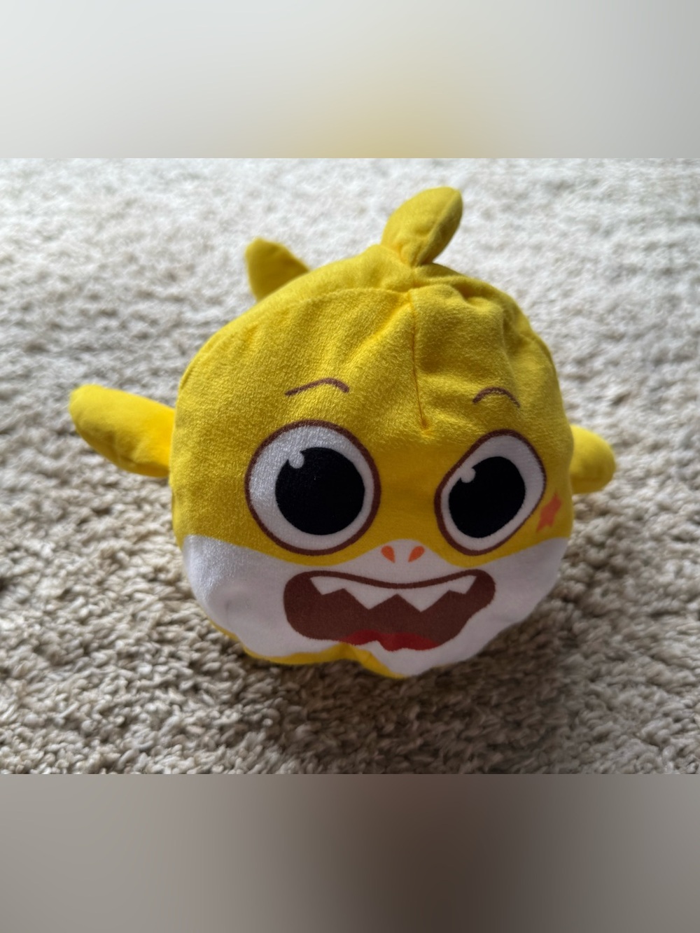 Pinkfong Baby Shark Reversible Plush Stuffed Toy Yellow Blue Shark